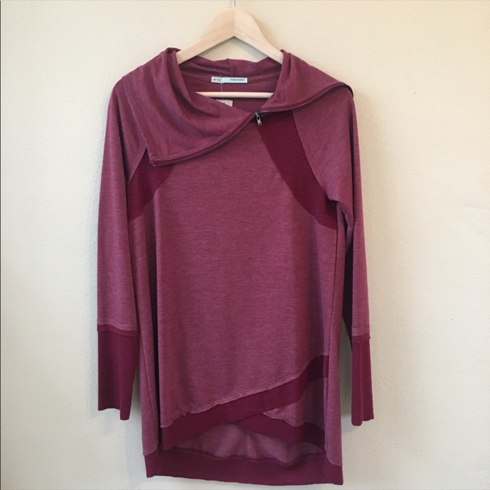 Stylish Lightweight Sweatshirt